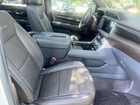 Used 2023 GMC Yukon Denali w/ Denali Reserve Package AWD/4WD image 25