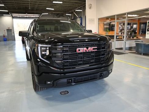 New 2026 GMC Sierra 1500 Elevation image 3