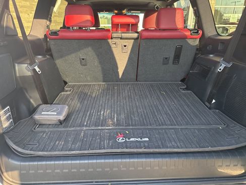 Used 2022 Lexus GX 460 Luxury w/ Accessory Package image 6