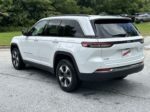 Used 2024 Jeep Grand Cherokee Limited 4xe image 7