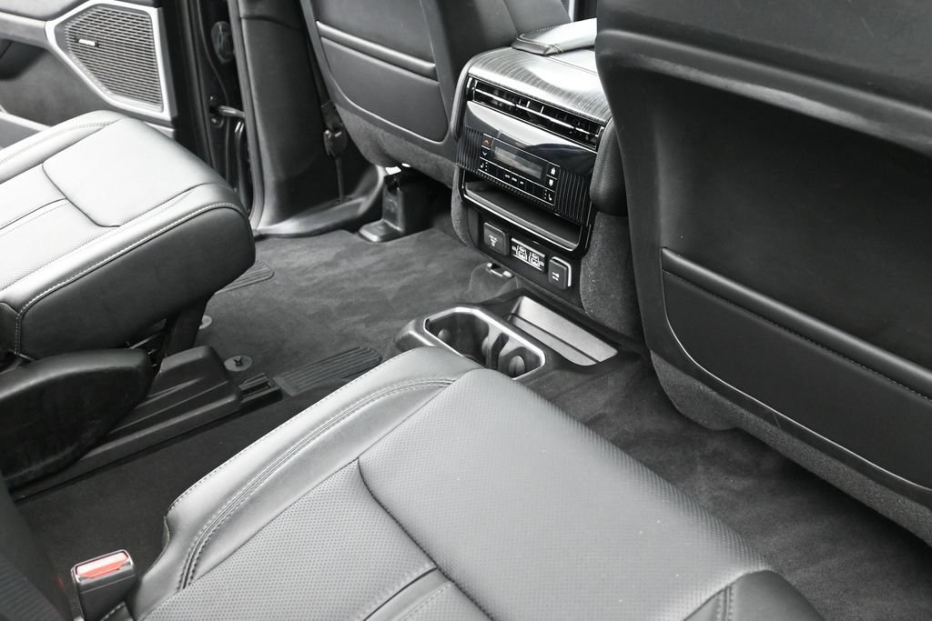 Used 2023 Jeep Wagoneer Series II w/ Premium Group I AWD/4WD image 11