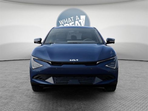 New 2025 Kia EV6 Wind image 2