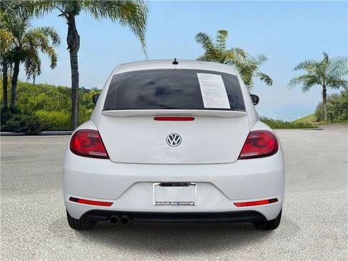 Used 2018 Volkswagen Beetle 2.0T S image 5