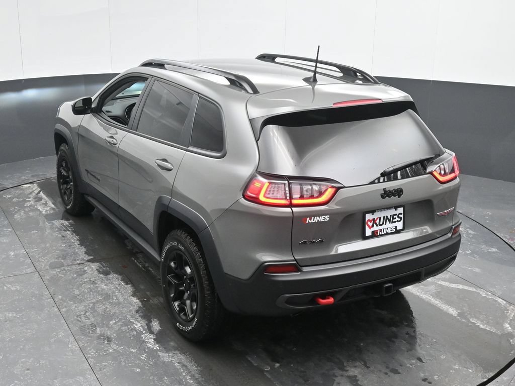 Used 2023 Jeep Cherokee Trailhawk w/ Trailer Tow Group AWD/4WD image 44