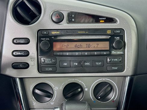 Used 2005 Toyota Matrix XR FWD image 13