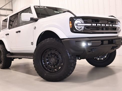 New 2026 Ford Bronco Outer Banks AWD/4WD image 32