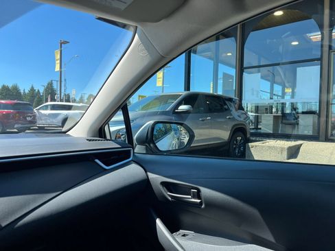 Used 2025 Toyota Corolla LE FWD image 34