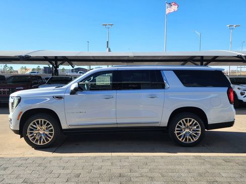 New 2026 GMC Yukon XL Denali w/ Sun & Power Step Package image 6