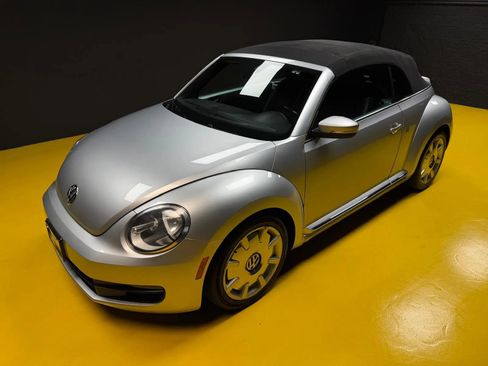 Used 2013 Volkswagen Beetle 2.5 FWD image 35