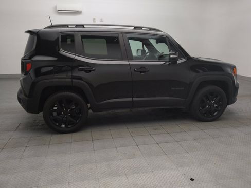 Used 2022 Jeep Renegade Altitude w/ Convenience Group AWD/4WD image 10