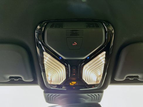 Used 2023 BMW X3 sDrive30i w/ Convenience Package image 18