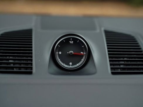 Used 2022 Porsche Cayenne image 26