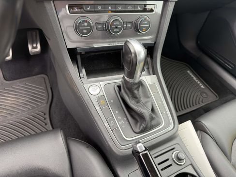 Used 2017 Volkswagen Golf Alltrack SEL image 30