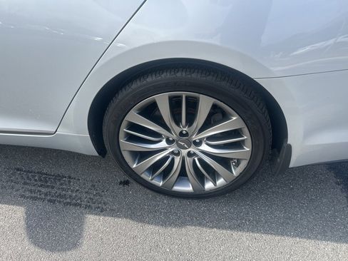 Used 2015 Hyundai Genesis 5.0 w/ Option Group 05 image 6