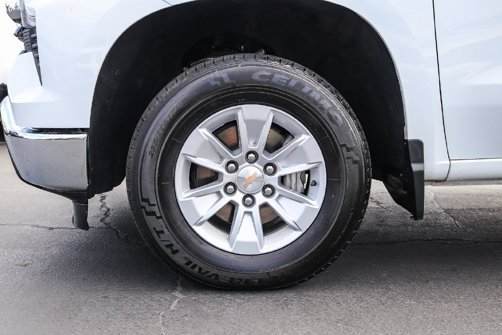 Used 2025 Chevrolet Silverado 1500 LT RWD image 9