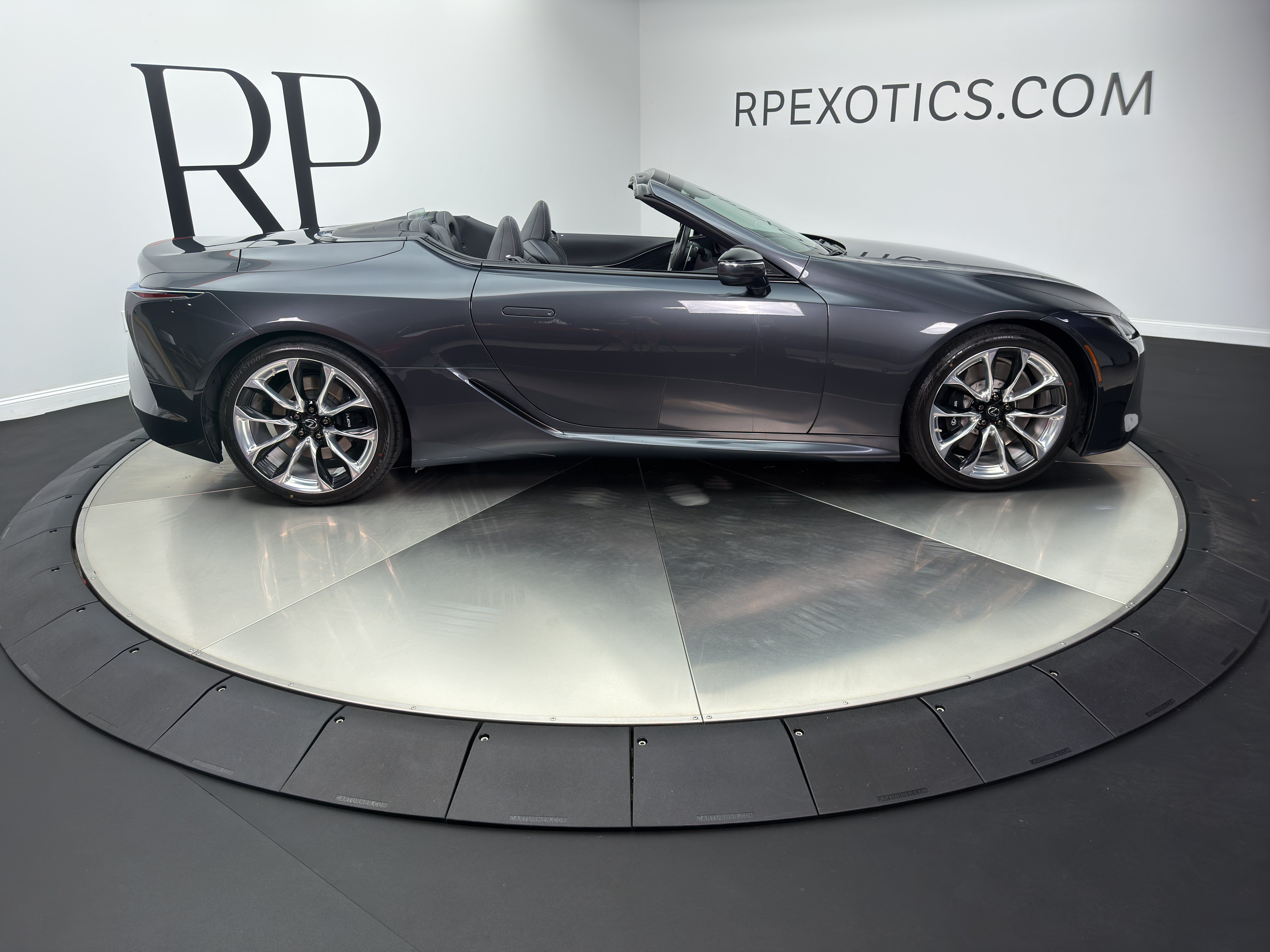 Used 2022 Lexus LC 500 Convertible w/ Touring Package RWD image 7