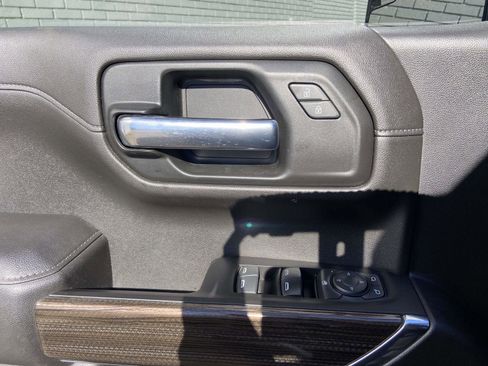 Used 2022 Chevrolet Silverado 1500 RST w/ Z71 Off-Road Package image 4