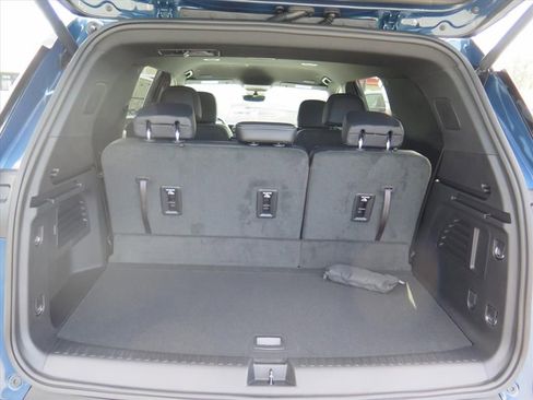 New 2026 Chevrolet Traverse LT w/ Enhanced Driving Package image 15