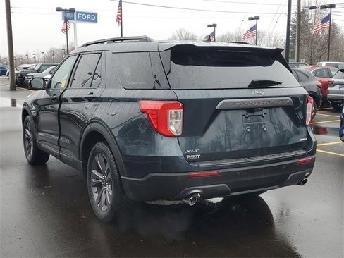 Certified 2023 Ford Explorer XLT w/ Equipment Group 202A image 3
