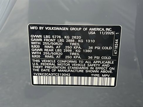 New 2026 Volkswagen Atlas Cross Sport SE image 33