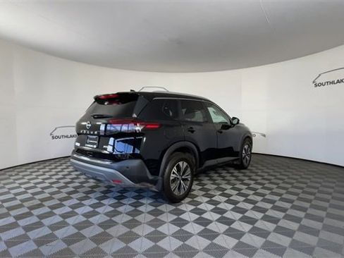 Used 2023 Nissan Rogue SV w/ SV Premium Package image 8