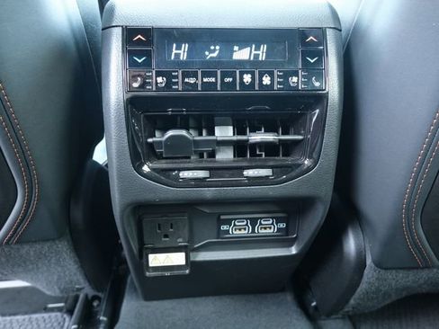 Used 2024 Jeep Grand Cherokee Summit image 33