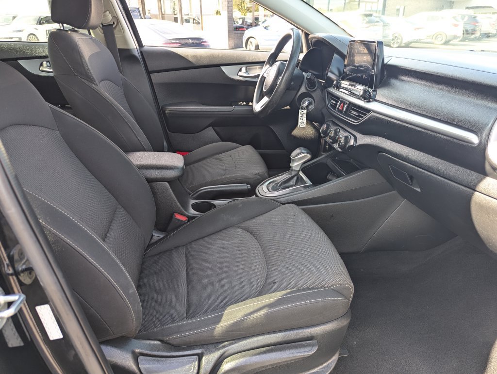Used 2023 Kia Forte LXS FWD image 31