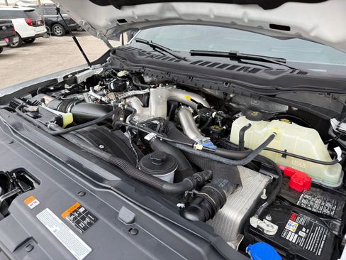 Used 2025 Ford F350 Platinum image 41