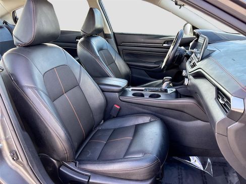 Used 2021 Nissan Altima 2.5 SR image 28