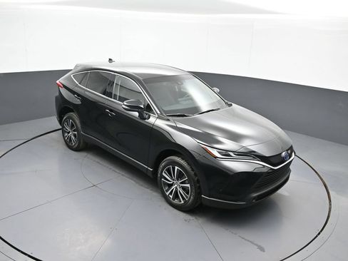 Used 2024 Toyota Venza LE AWD/4WD image 35