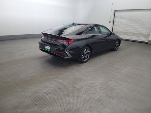 Used 2024 Hyundai Elantra SEL w/ Convenience Package FWD image 9