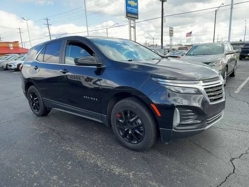 Used 2024 Chevrolet Equinox LT w/ LPO, Floor Liner Package FWD image 2