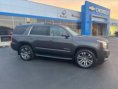 Used 2017 GMC Yukon Denali image 5