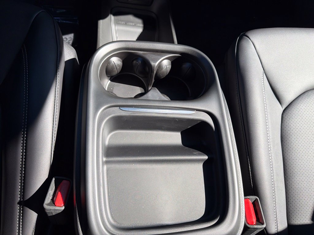 New 2027 Chrysler Pacifica Select FWD image 28