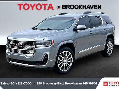 Used 2023 GMC Acadia Denali w/ Denali Technology Package FWD image 10