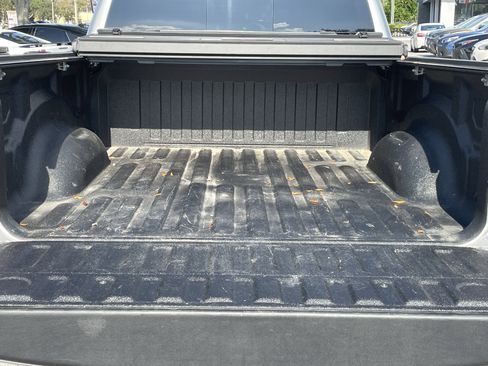 Used 2022 RAM 1500 Laramie image 9