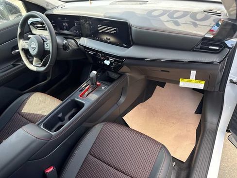 New 2026 Nissan Kicks SR FWD image 13