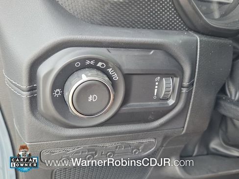 Used 2024 Jeep Wrangler Unlimited Rubicon AWD/4WD image 31