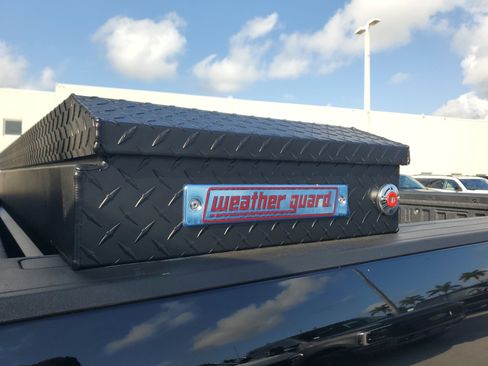 New 2025 Ford F250 Lariat w/ Black Appearance Package image 15