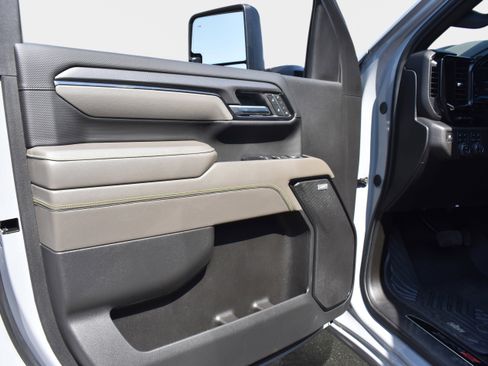 Used 2024 Chevrolet Silverado 2500 ZR2 w/ ZR2 Bison Edition AWD/4WD image 26