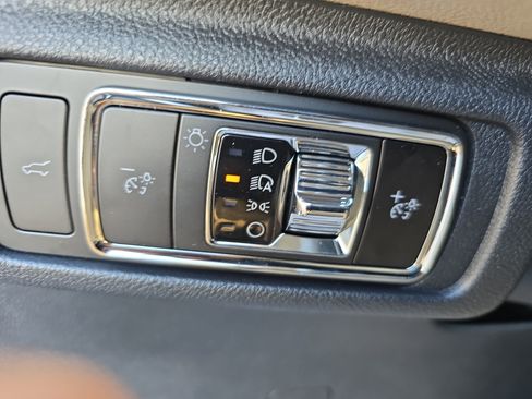 New 2026 Lincoln Corsair Reserve image 25