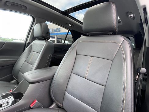 Used 2023 Chevrolet Equinox Premier FWD image 22