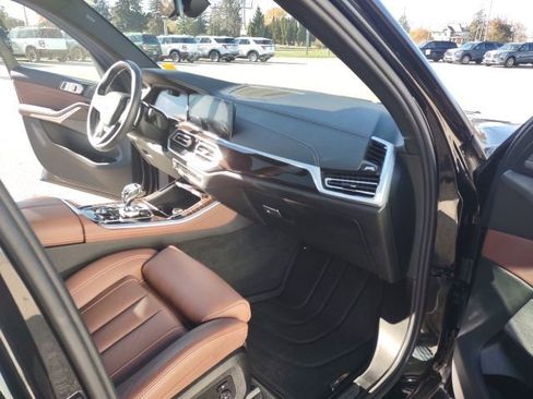 Used 2021 BMW X5 xDrive45e w/ Executive Package image 19