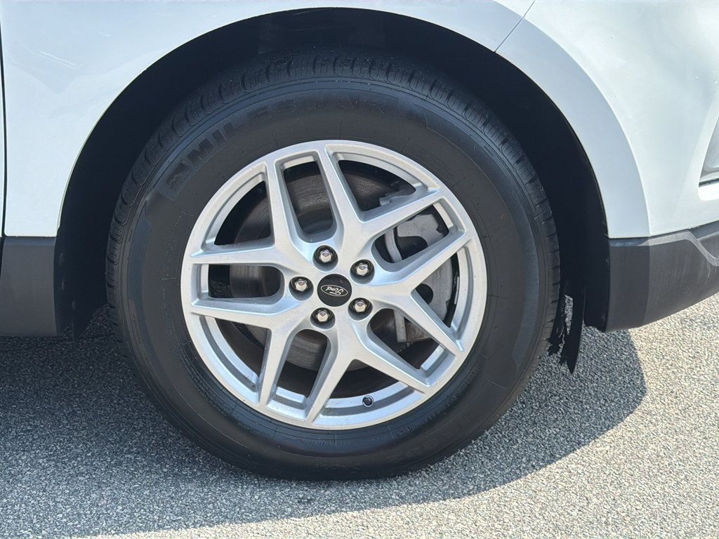 Used 2024 Ford Edge SEL AWD/4WD image 33
