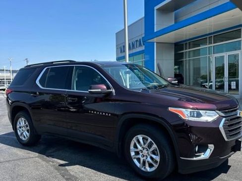 Used 2021 Chevrolet Traverse LT AWD/4WD image 1
