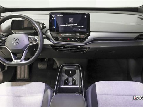 Used 2023 Volkswagen ID.4 Pro image 6