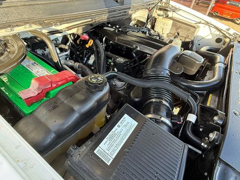 Used 2008 GMC Yukon SLT w/ SLT Preferred Equipment Group image 24