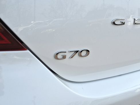 Used 2023 Genesis G70 2.0T image 31