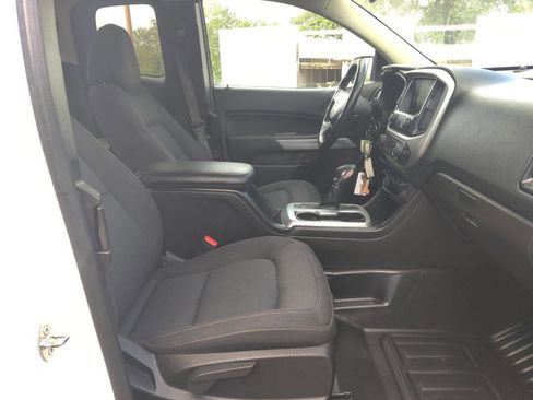 Used 2022 Chevrolet Colorado LT w/ Fleet Safety Package image 31