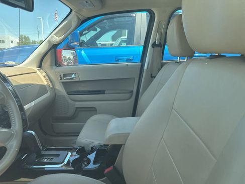 Used 2011 Ford Escape Limited w/ 302A Rapid Spec Order Code AWD/4WD image 30